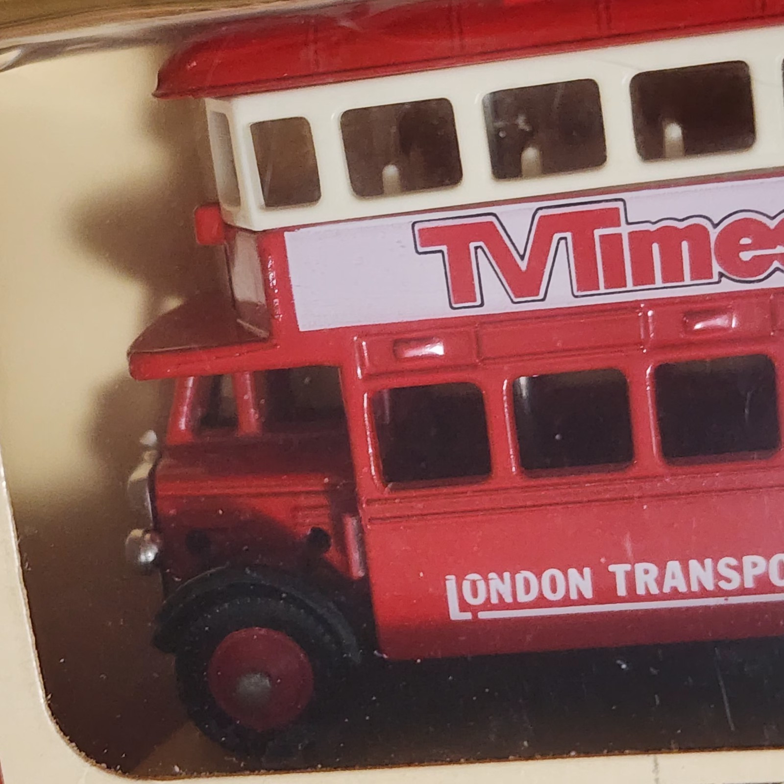 Lledo Diecast Days Gone By TV Times Bus with Box London Transport