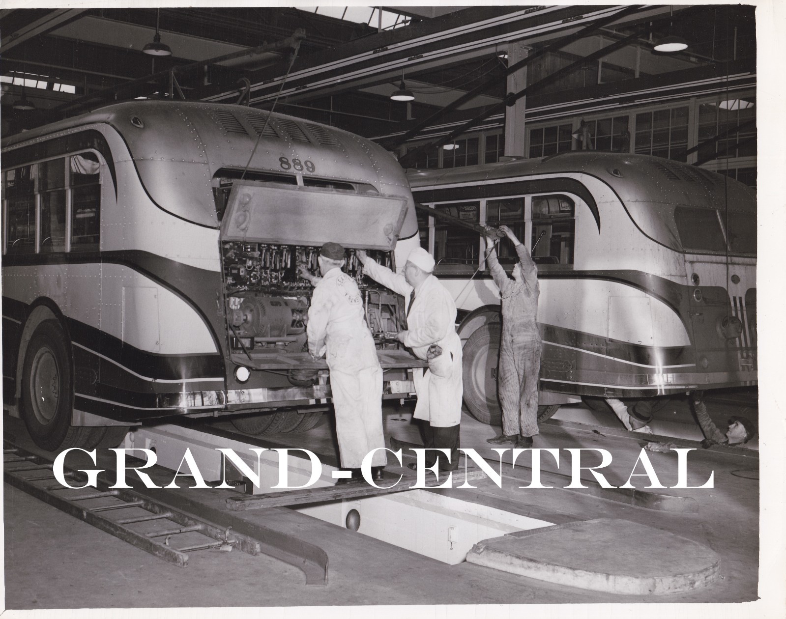 VINTAGE 1942 SEATTLE TRANSIT SYSTEM STS BUS PHOTO #889 SEATTLE WASHINGTON –