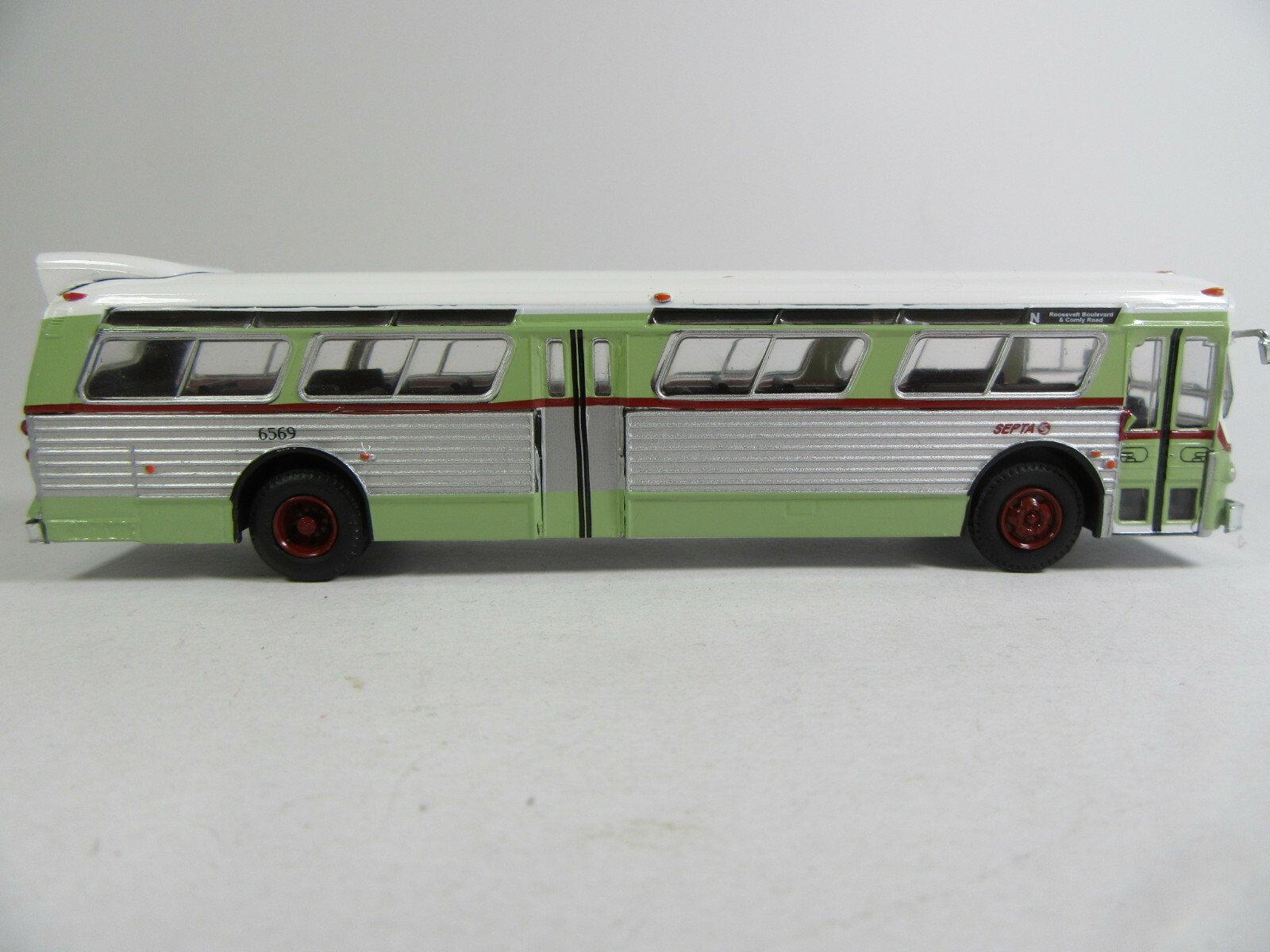 Iconic Replicas 1:87 Bus Flxible 53102 Transit SEPTA Philadelphia USA