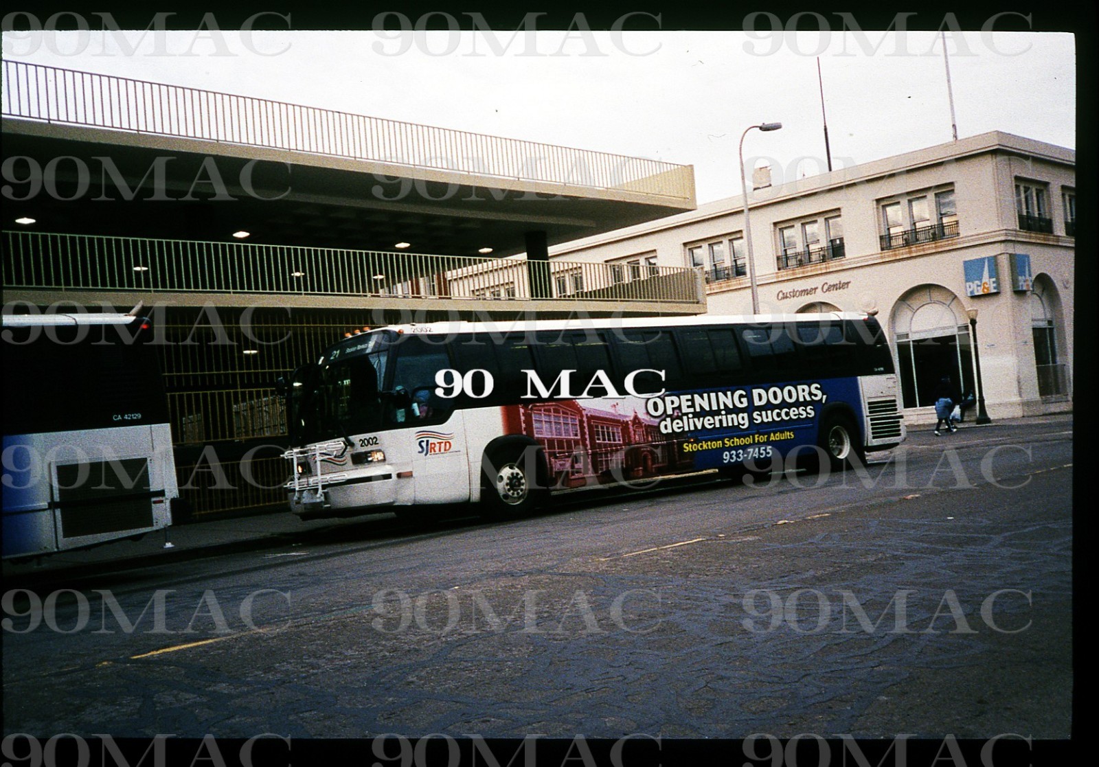 SJRTD. TMC BUS #2002. Stockton (CA). Original Slide 2002.