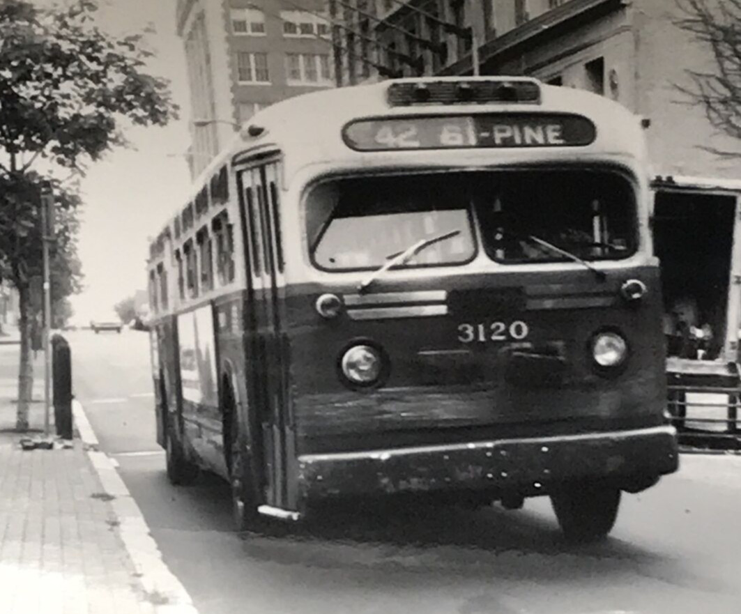 Southeastern Pennsylvania SEPTA Bus #3120 Route 42 Pine B&W Photo Philadelphia