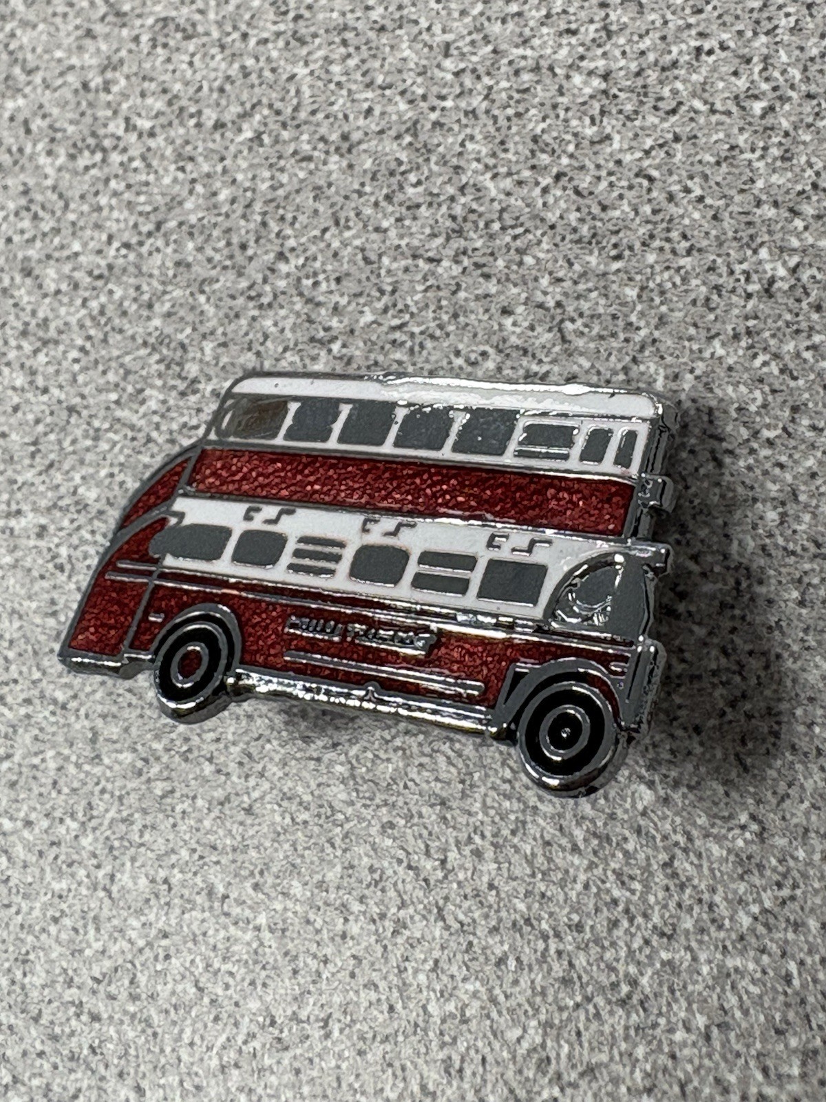 Vintage London Transport Omnibus Old Style Bus Enamel Pin Badge