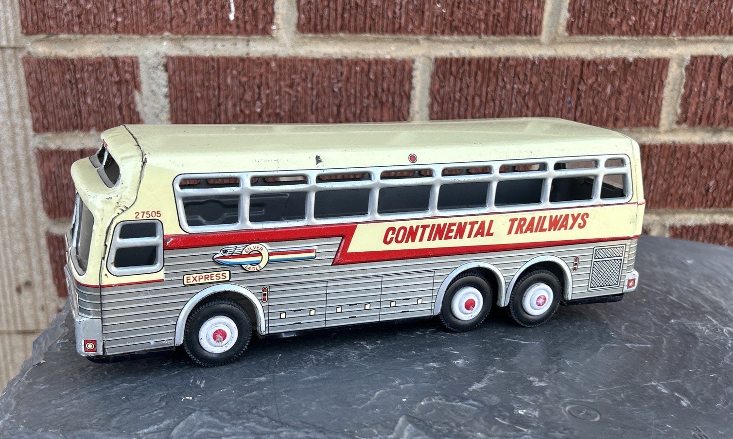 Vtg 1960s Continental Trailways Metal Friction 11 inch Bus Works Nice Condition