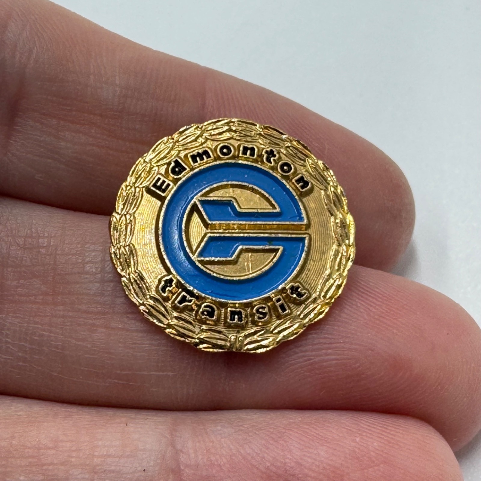 Vintage Edmonton Transit ET Logo Lapel Pin Blue Gold Wreath Emblem Canada
