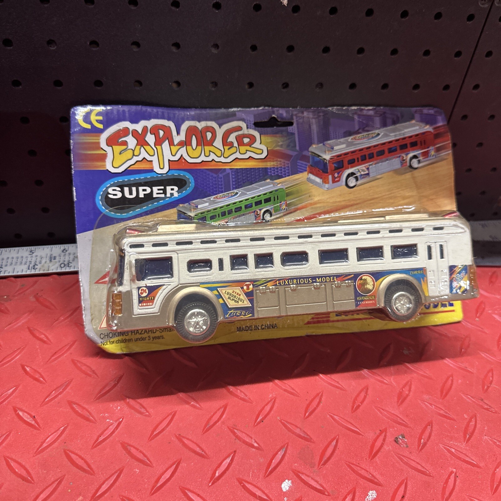 Plastic Explorer Super Bus White and Gold AA