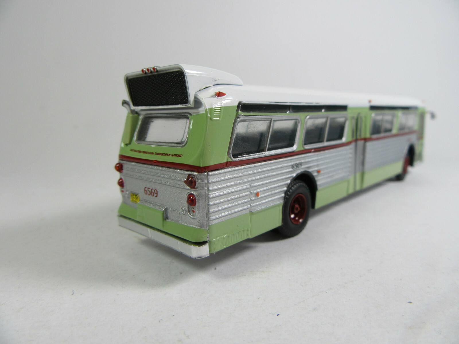 Iconic Replicas 1:87 Bus Flxible 53102 Transit SEPTA Philadelphia USA