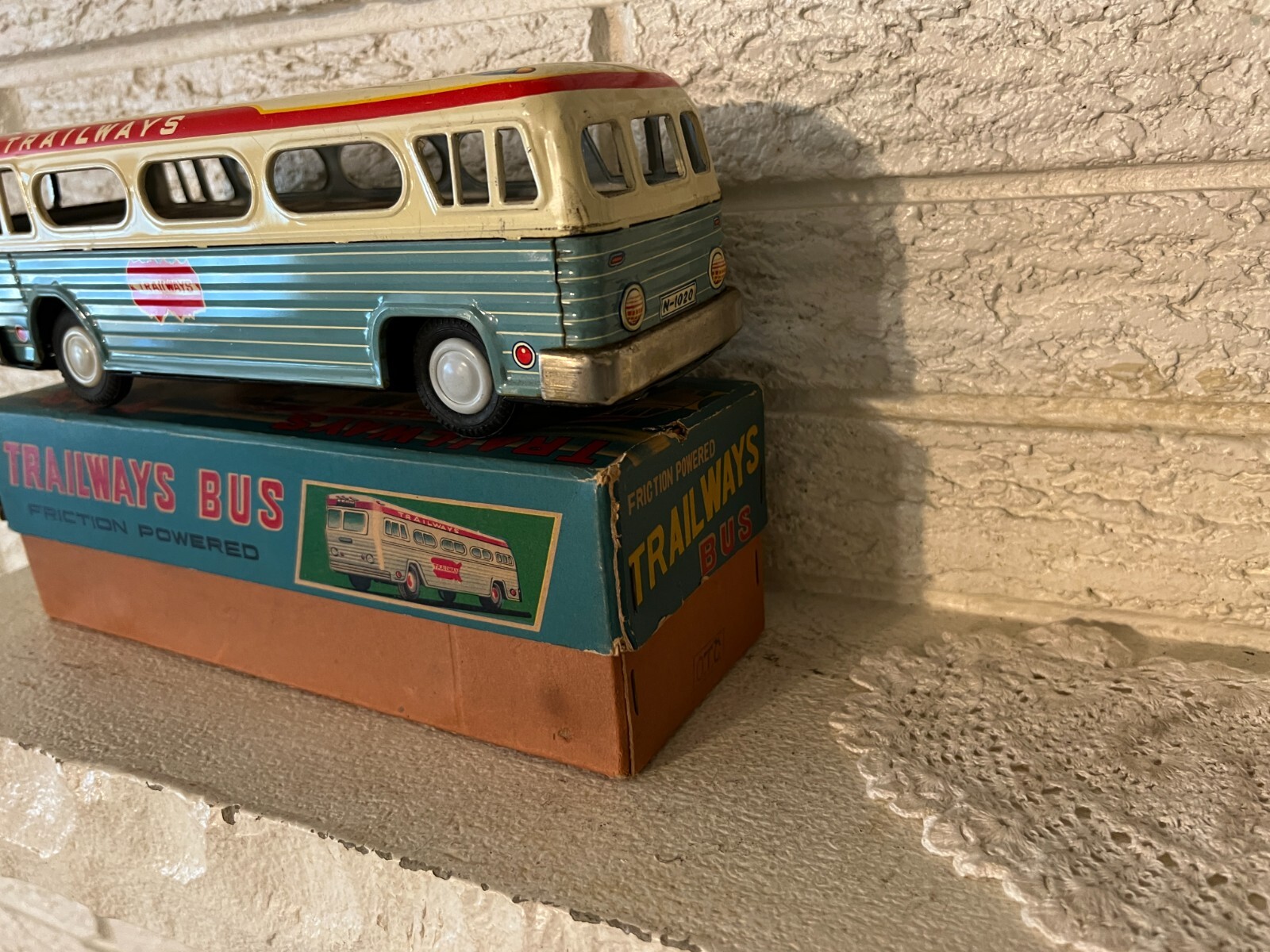 Antique Nomura (Japan) 10″ Tin Friction Trailways Bus w box