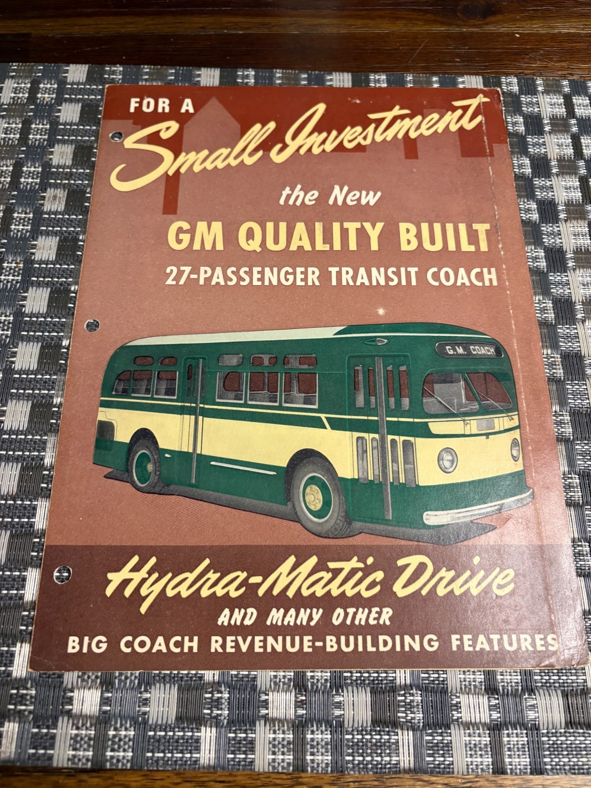 GM Quality Built 27-Passenger Transit Coach Bus Advertising Brochure RARE