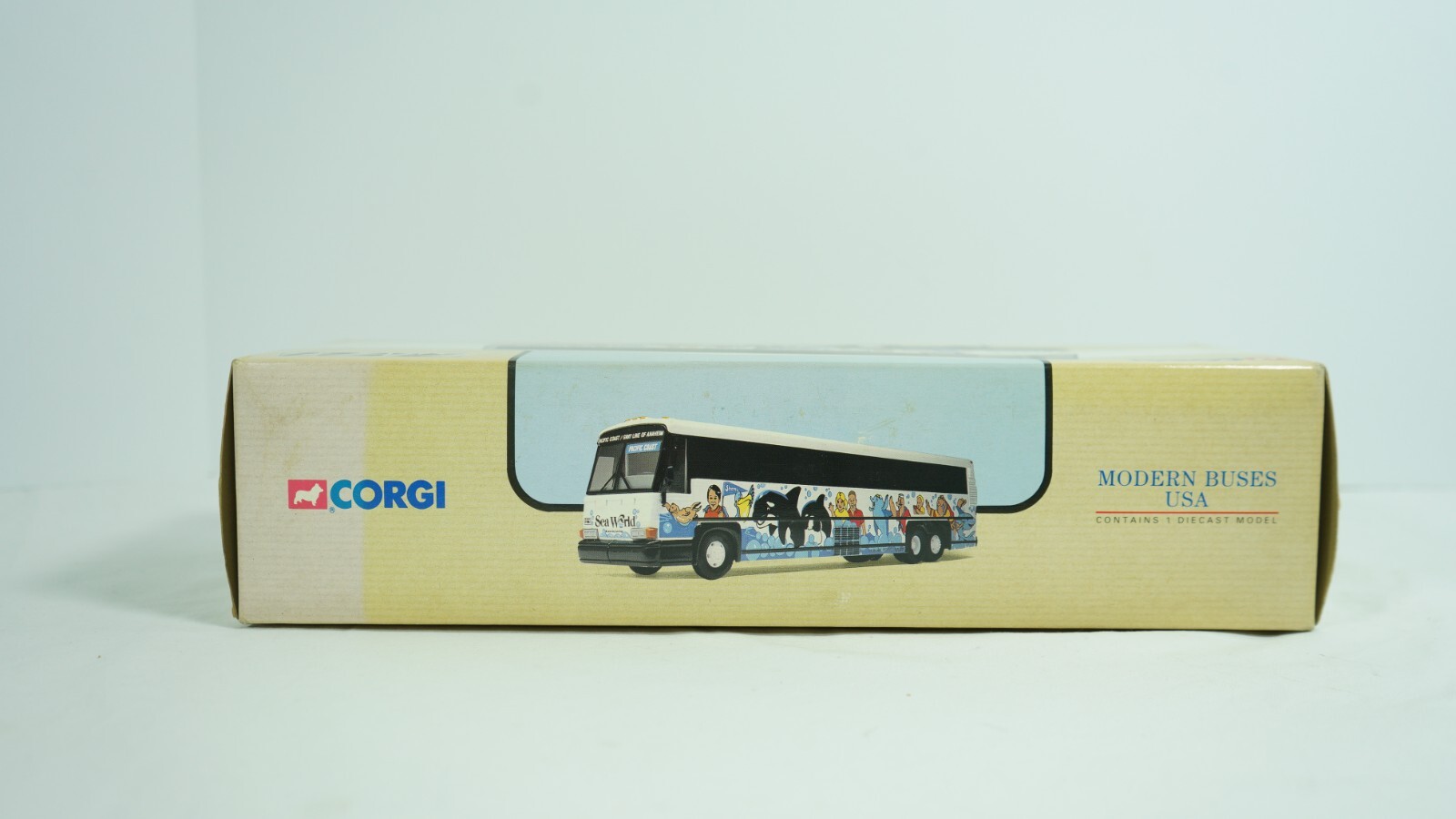 Corgi 1/50 Diecast MCI 102 DL3 Seaworld PCST Coach Bus Item 98652 NEW F1D