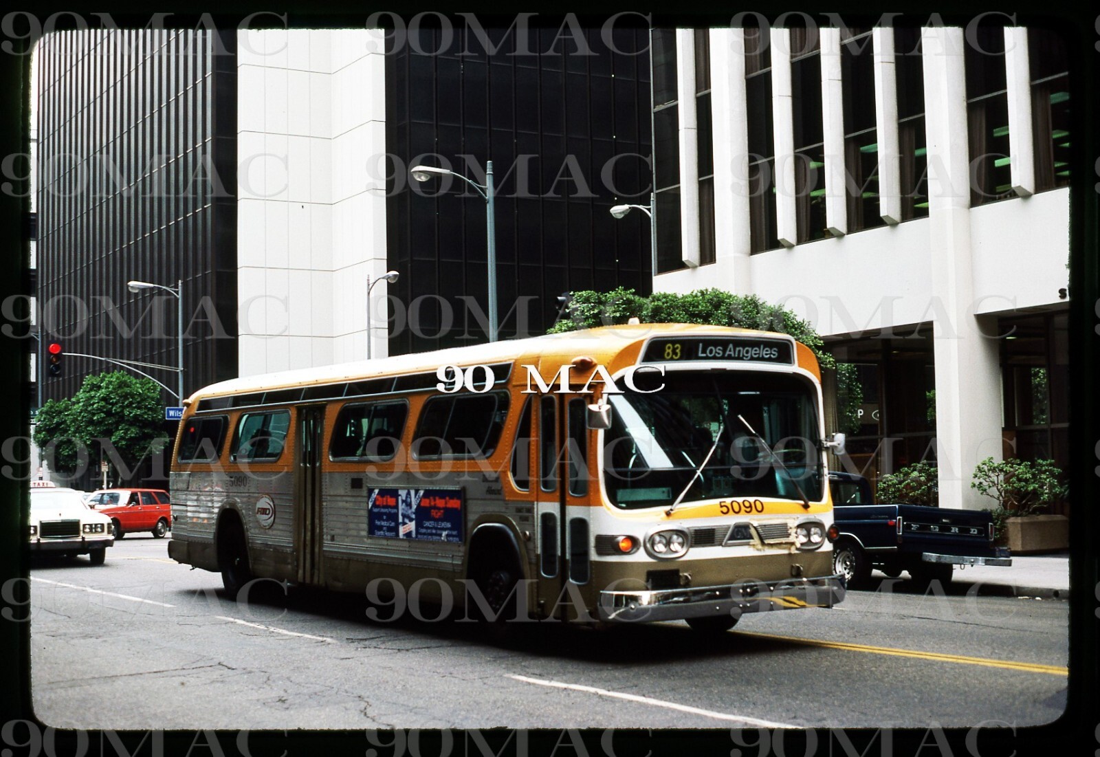 SCRTD-RTD. GM COACH BUS #5090. Los Angeles (CA). Original Slide 1981.