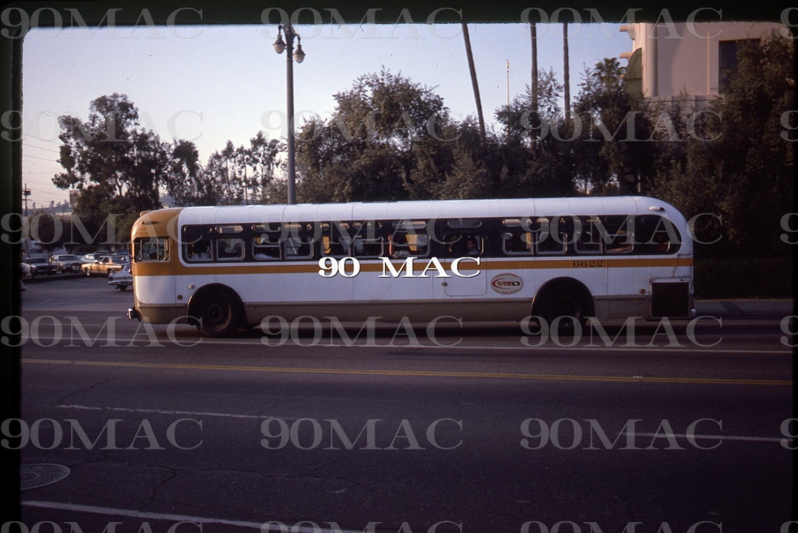 SCRTD-RTD. BUS #6622. Los Angeles (CA). Original Slide 1980. LAUPT.