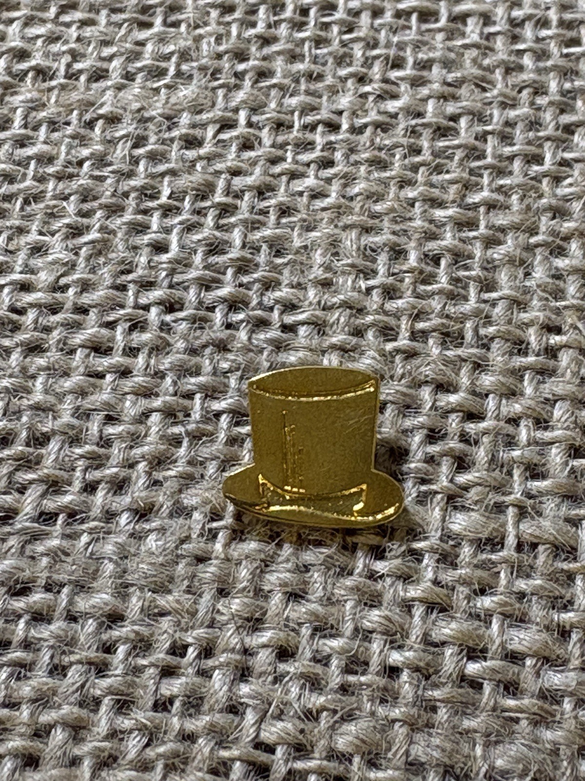 OC Transpo TOP HAT Ottawa Public Transportation Gold Tone Lapel Pin ***READ