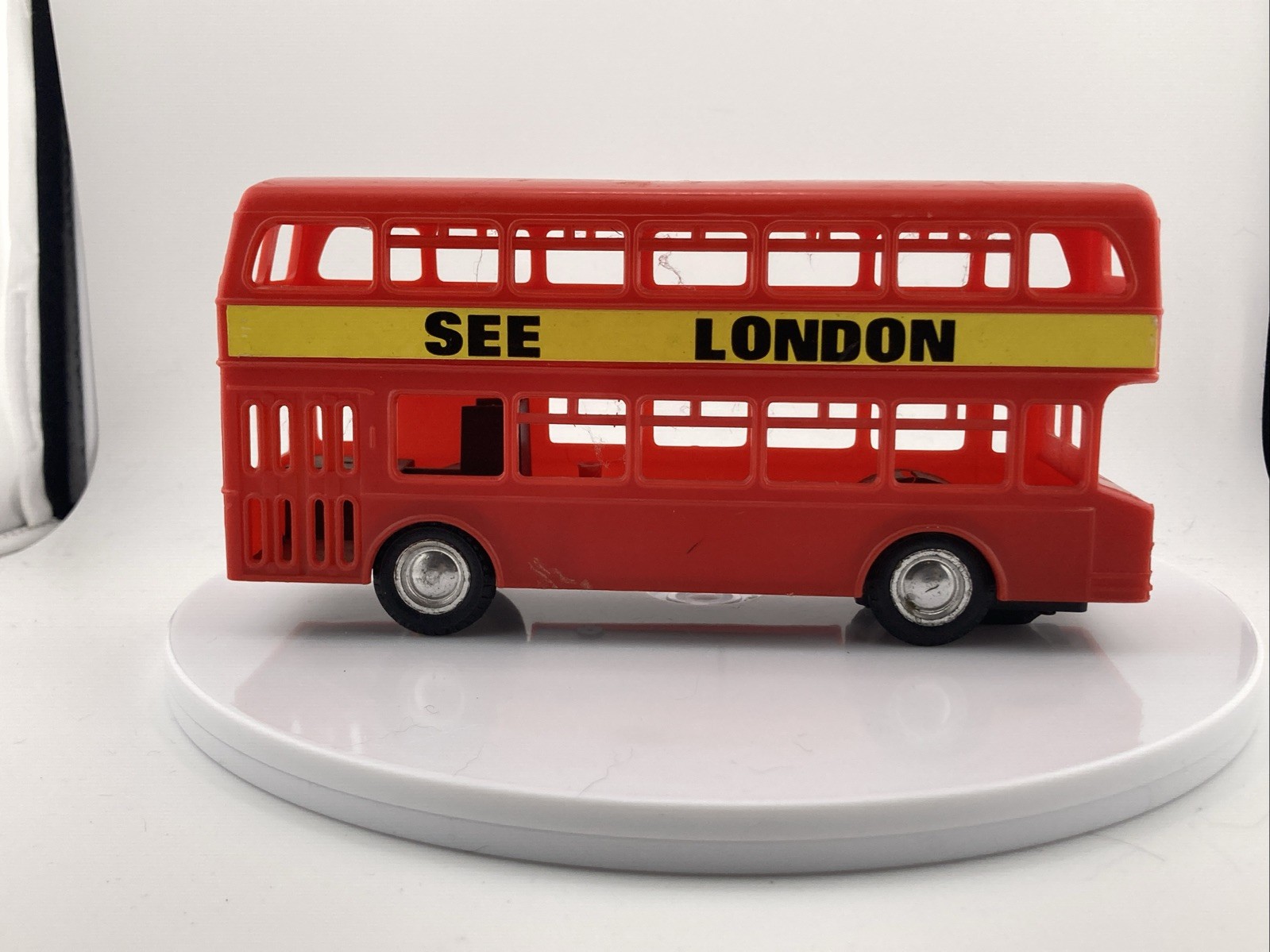 Vintage 1970s Mak’s Plastic London Transport Double Deck Bus Friction Toy 7.5″ L