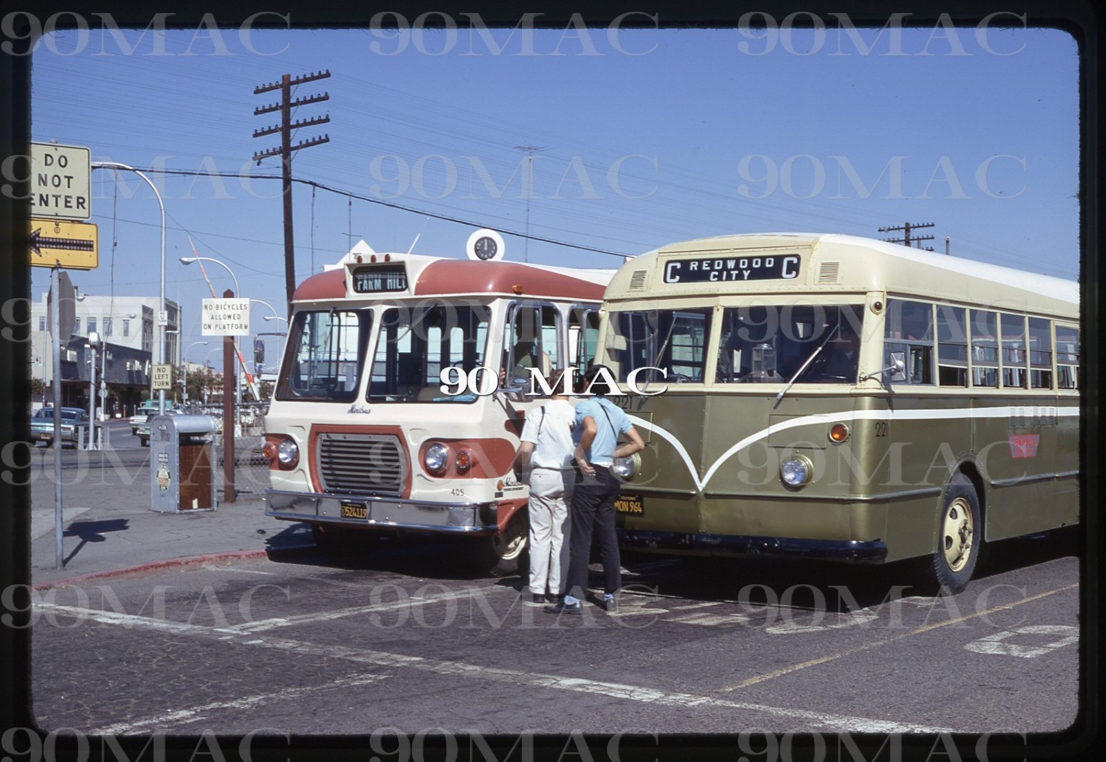 PENINSULA TRANSIT. FORD Bus #221. Palo Alto (CA). Original Slide 1970. FANS!