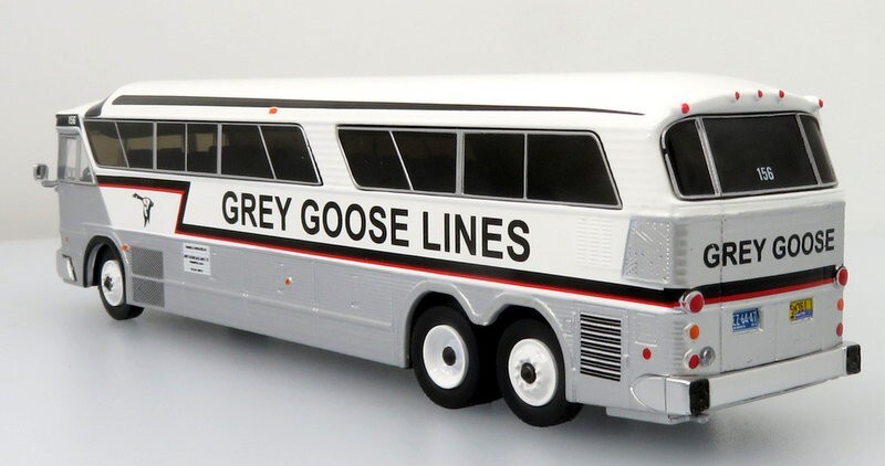 Iconic Replicas 1:87 MCI MC-7 Challenger Intercity Coach: Grey Goose Lines