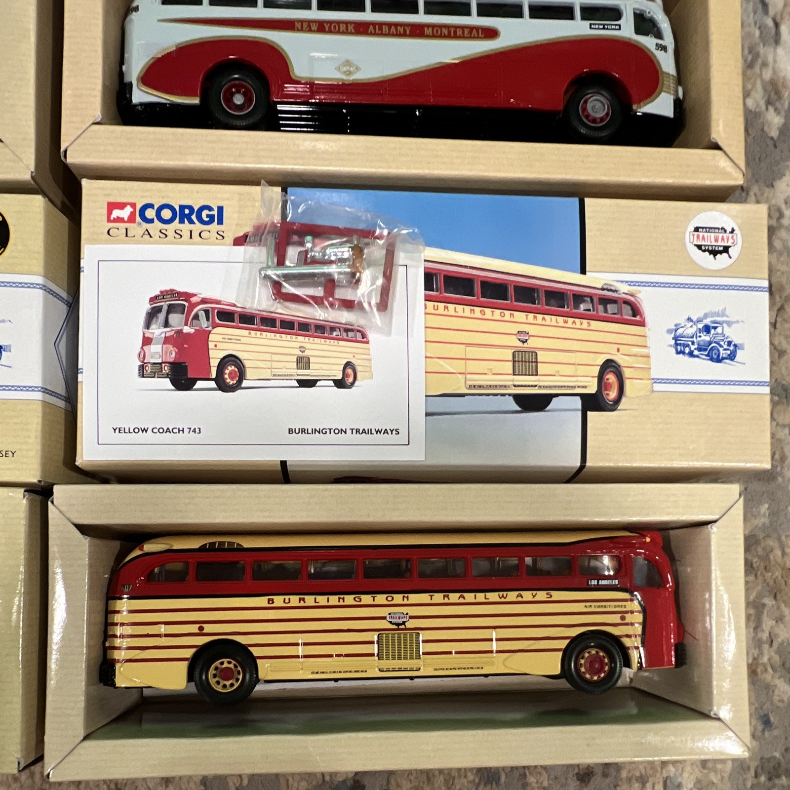 Corgi Vintage Buses USA Bundle 4 — WAC Army Champlain NJ Burlington New in Box