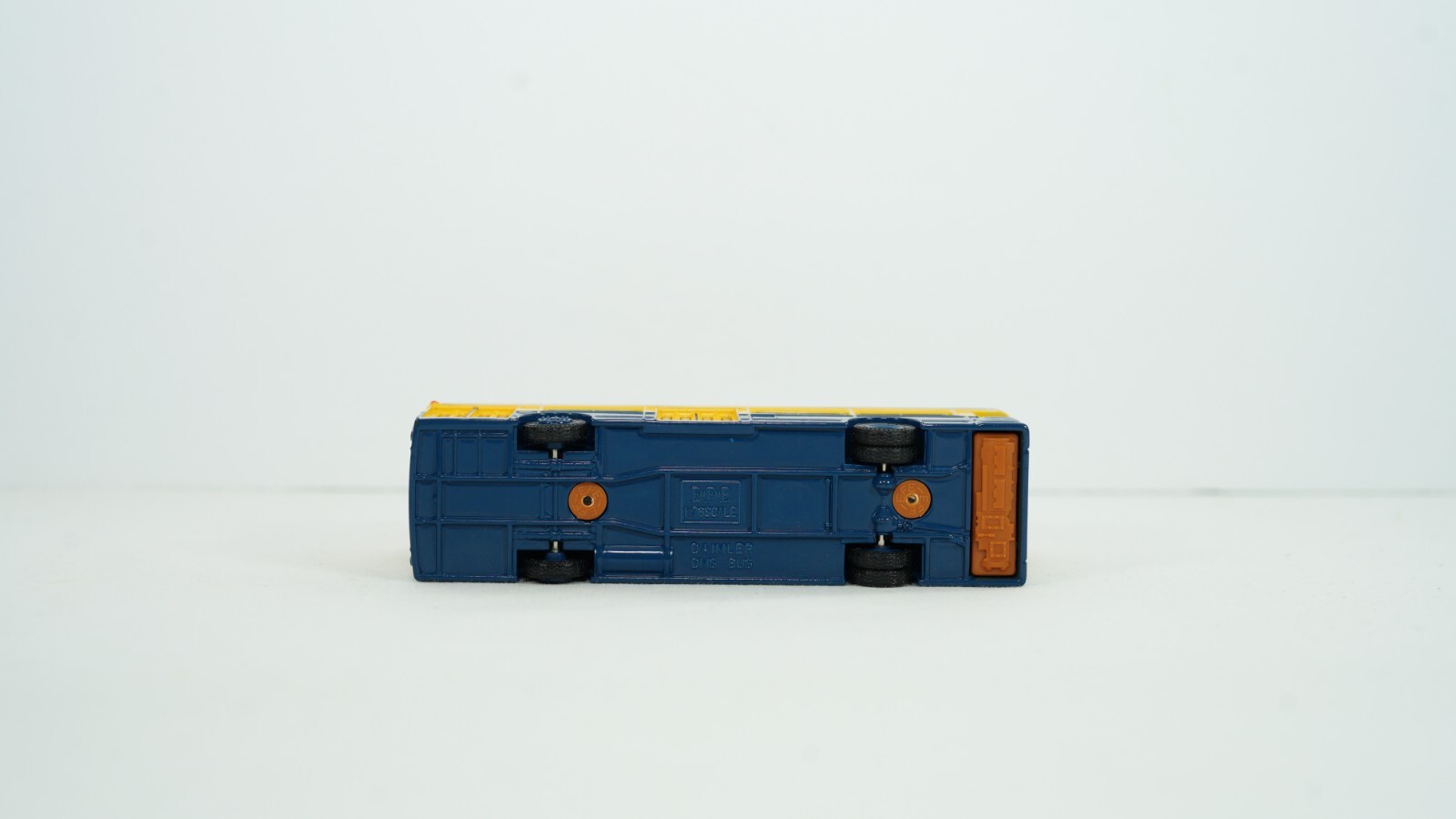 EFE Gilbow 1/76 Daimler DMS Metrobus D/Deck Bus Item 29101 NEW W20