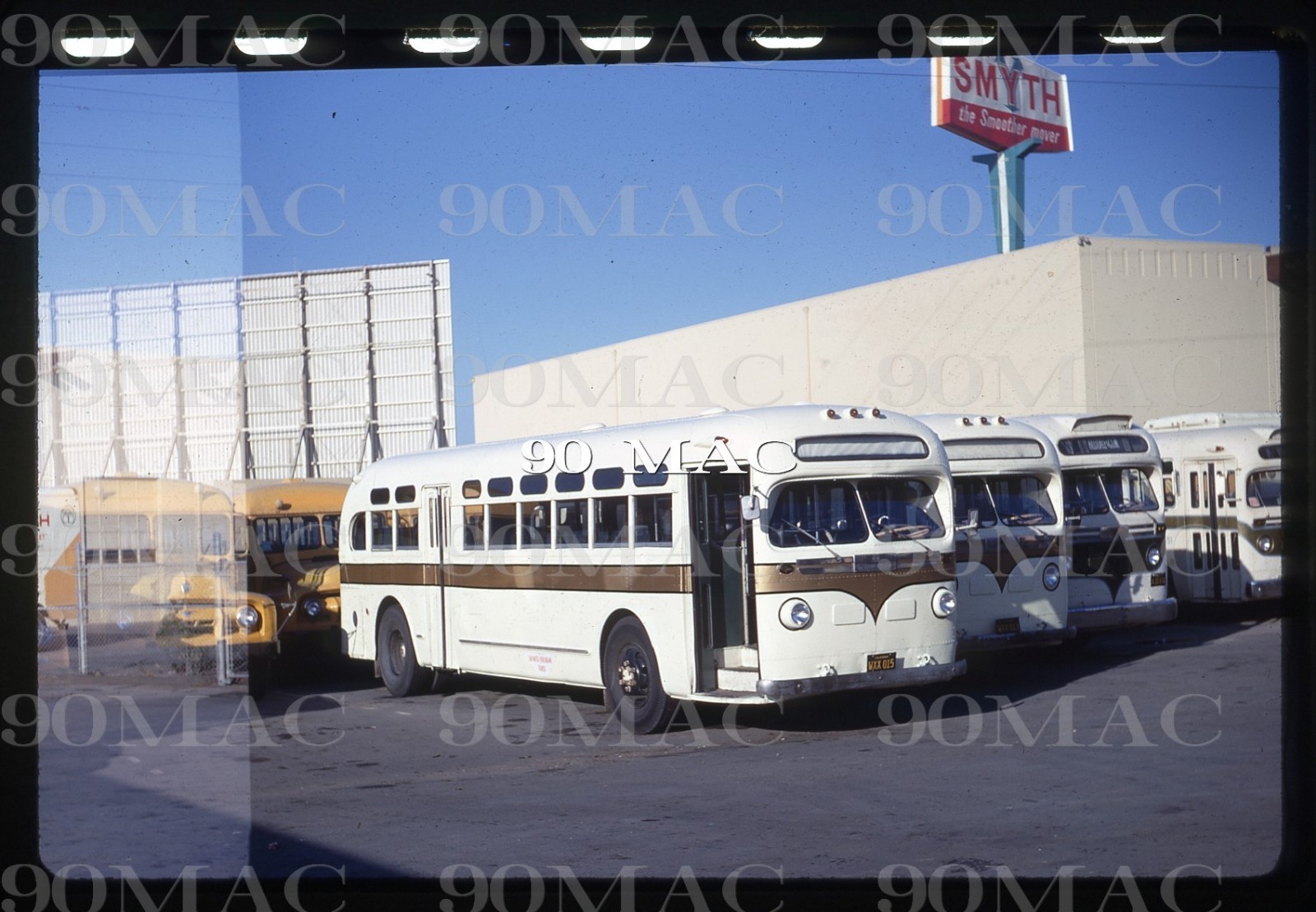 SAN MATEO TRANSIT. YELLOW COACH BUS. San Mateo (CA). Original Slide 1960. YARD!