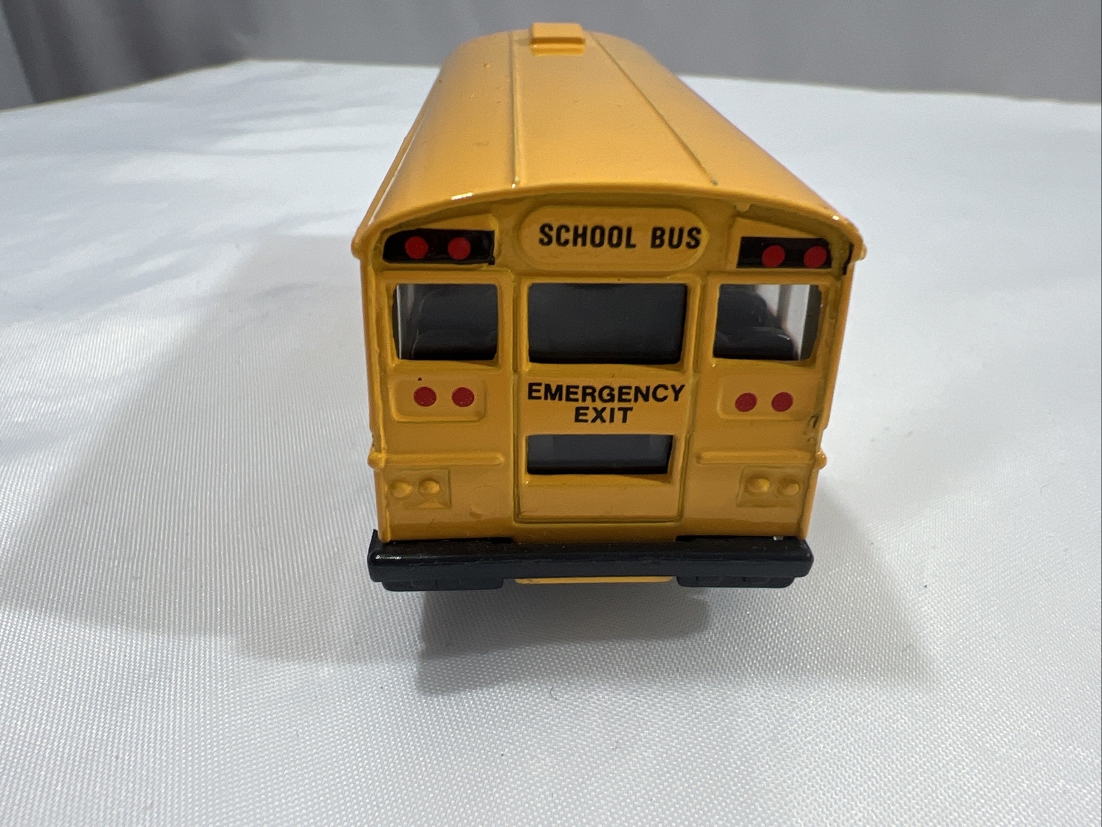 5” Yellow School Bus Metal with working Wheels China Unbranded