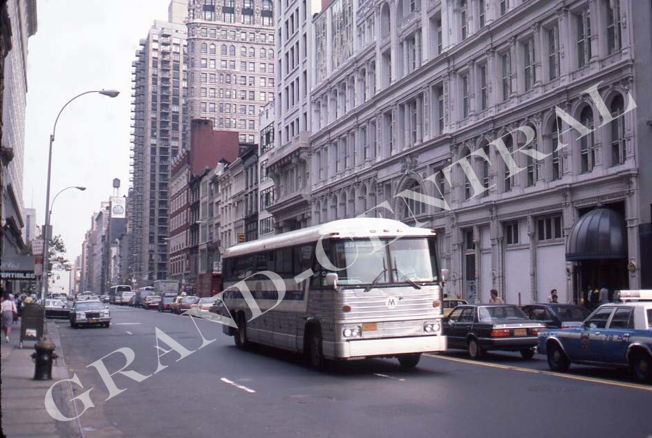 ORIGINAL 1985 NYCTA MTA NEW YORK CITY BUS SLIDE #5856 MANHATTAN NY LEASE MC8