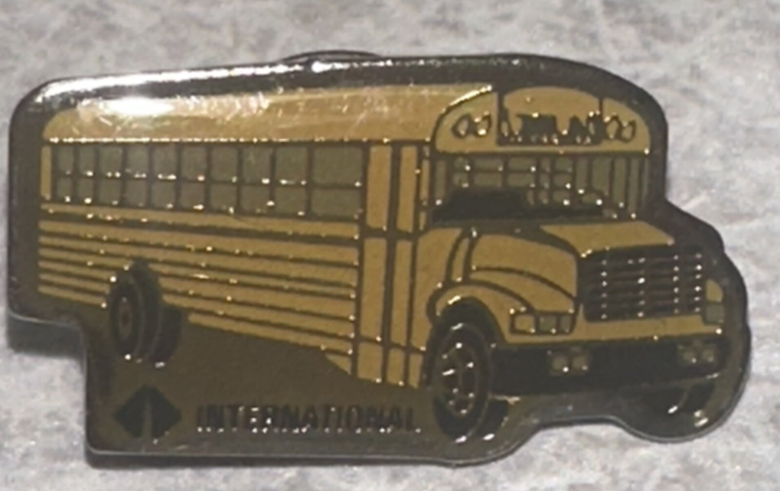 International Yellow SCHOOL BUS Lapel Hat Pin [V]