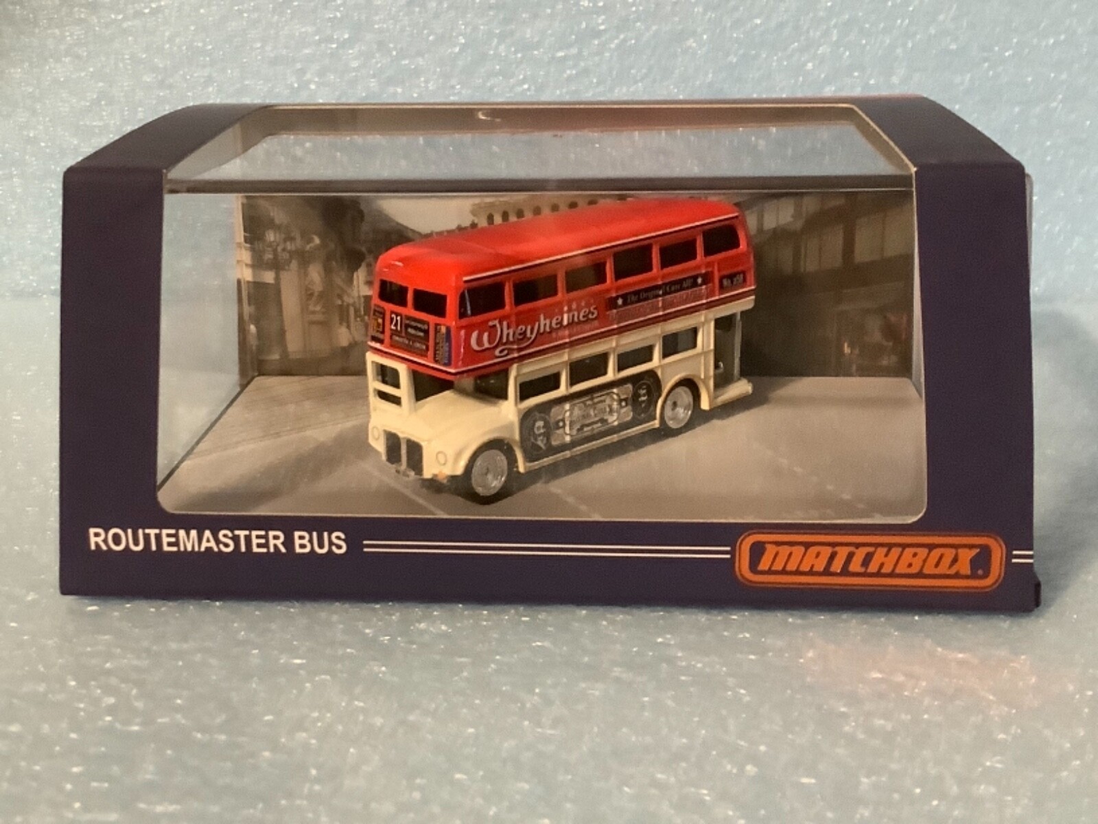 Matchbox Collectors Mattel Creations Exclusive Wheyhemes Routemaster Bus