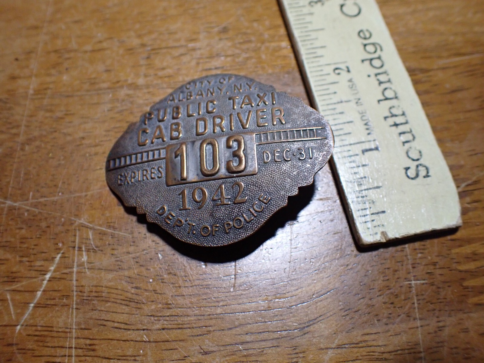 ALBANY NEW YORK PUBLIC TAXI CAB DRIVER BADGE 1942 OBSOLETE BX M #10