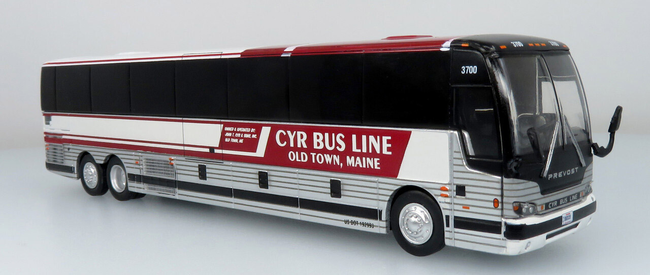 Prevost X-345 Coach CYR Bus Line-Maine, 1/87 Scale Iconic Replicas