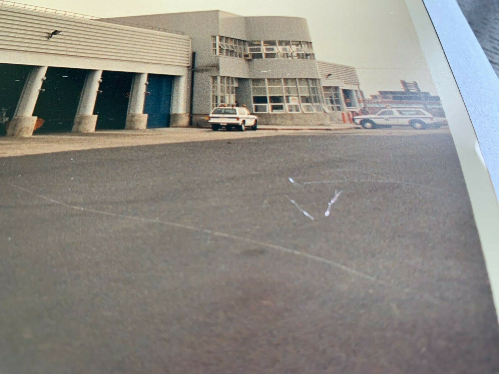 8X10 NY NYC BUS PHOTOGRAPH CLASSIC SURFACE TRANSIT TERMINAL GARAGE COLLECTIBLE
