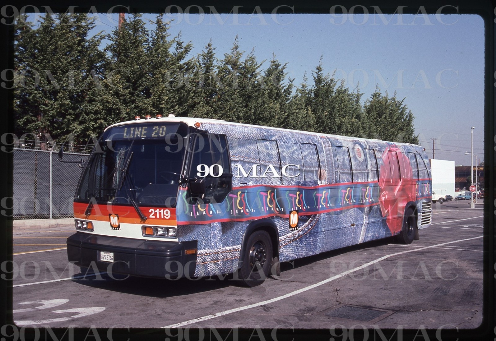 LACMTA-METRO. TMC RTS BUS #2119. Venice (CA). 2 Original Slides 1994. WRAP!