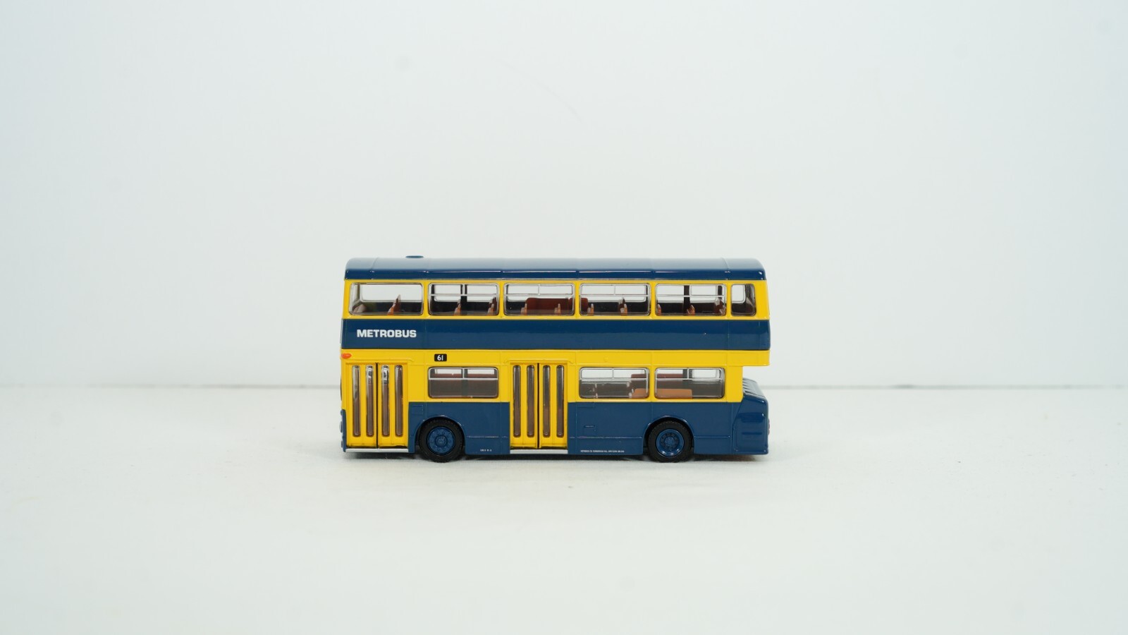EFE Gilbow 1/76 Daimler DMS Metrobus D/Deck Bus Item 29101 NEW W20