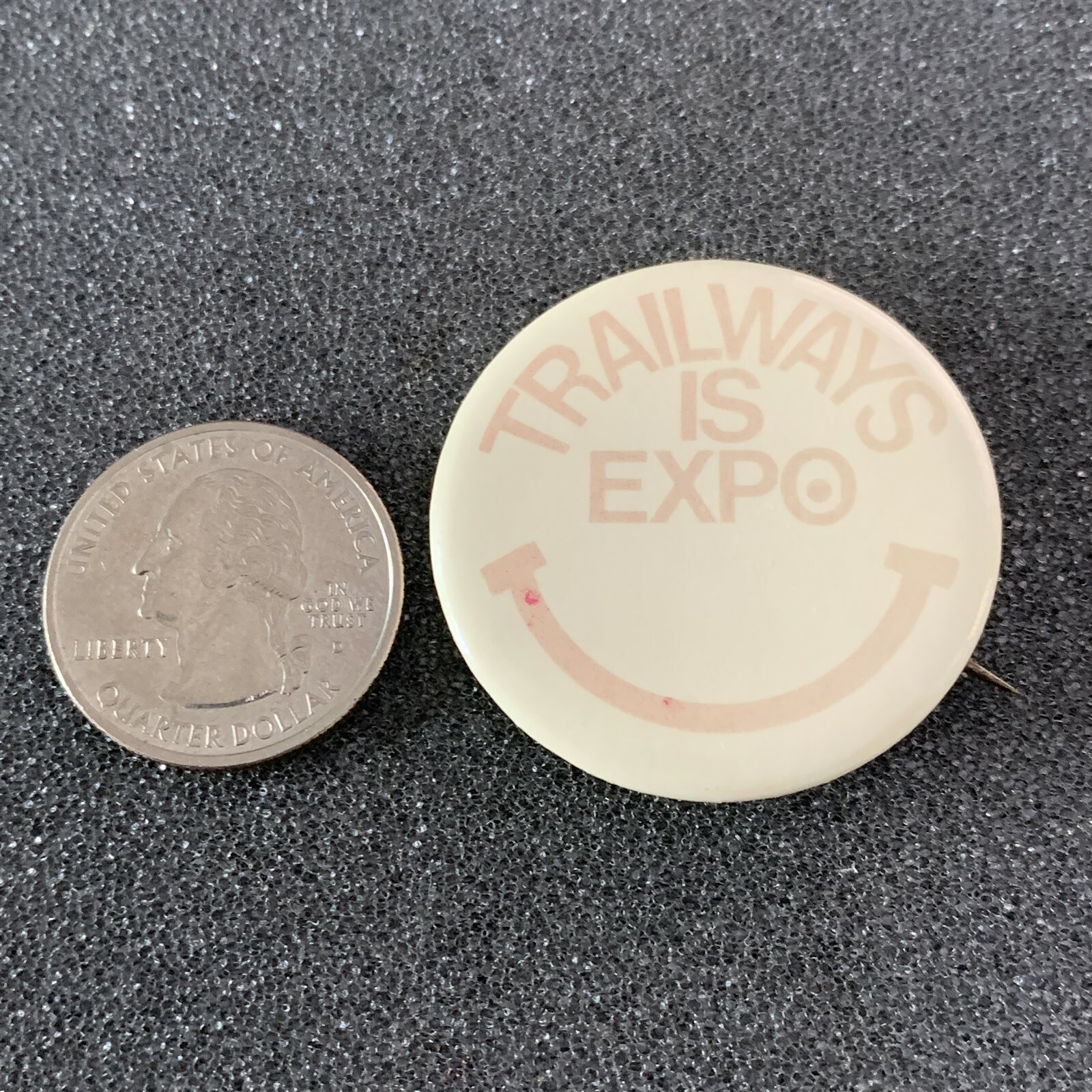 Trailways Is Expo Bus Service To Worlds Fair Exposition ?Pin Pinback Button