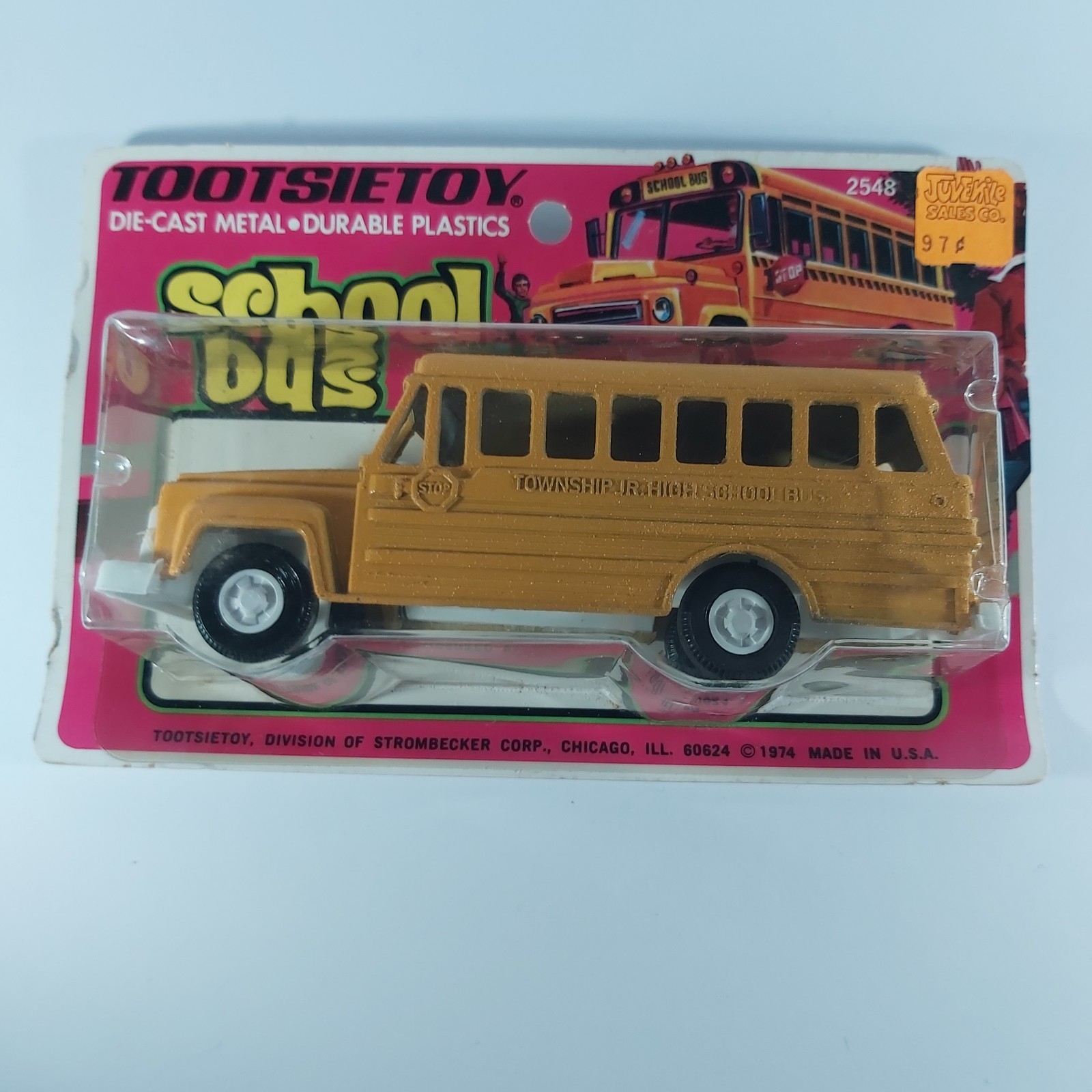 Tootsietoy Yellow School Bus die-cast metal