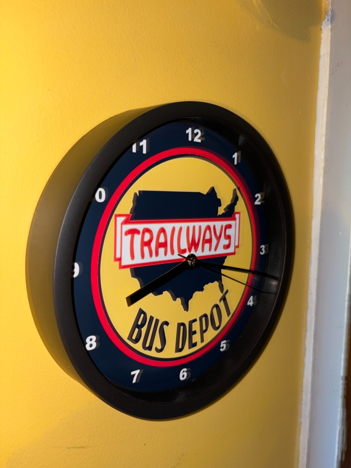Trailways Bus Depot Driver Garage Man Cave Advertising Clock Sign