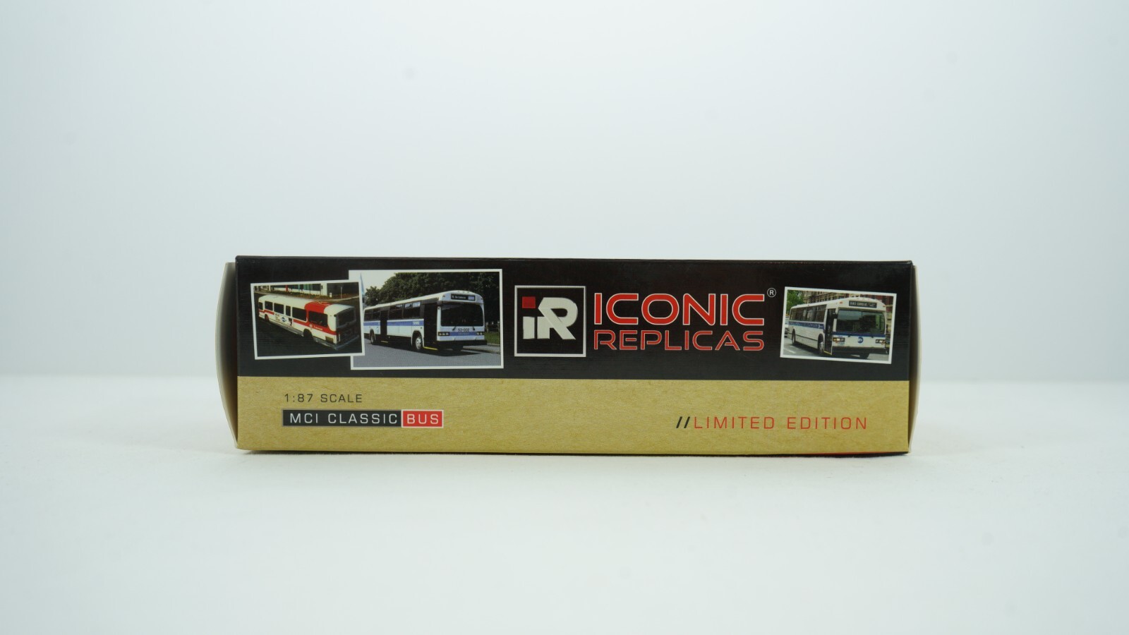 Iconic Replicas 1:87 Scale MCI Classic TTC Toronto Transit Bus 87-0392 NEW B15