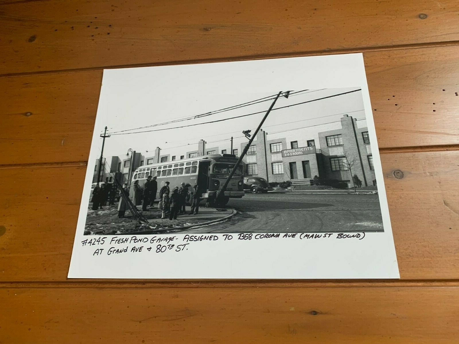 8X10 NY NYC BUS B&W PHOTOGRAPH FRESH POND GARAGE GRAND AVE 80TH STREET ACCIDENT