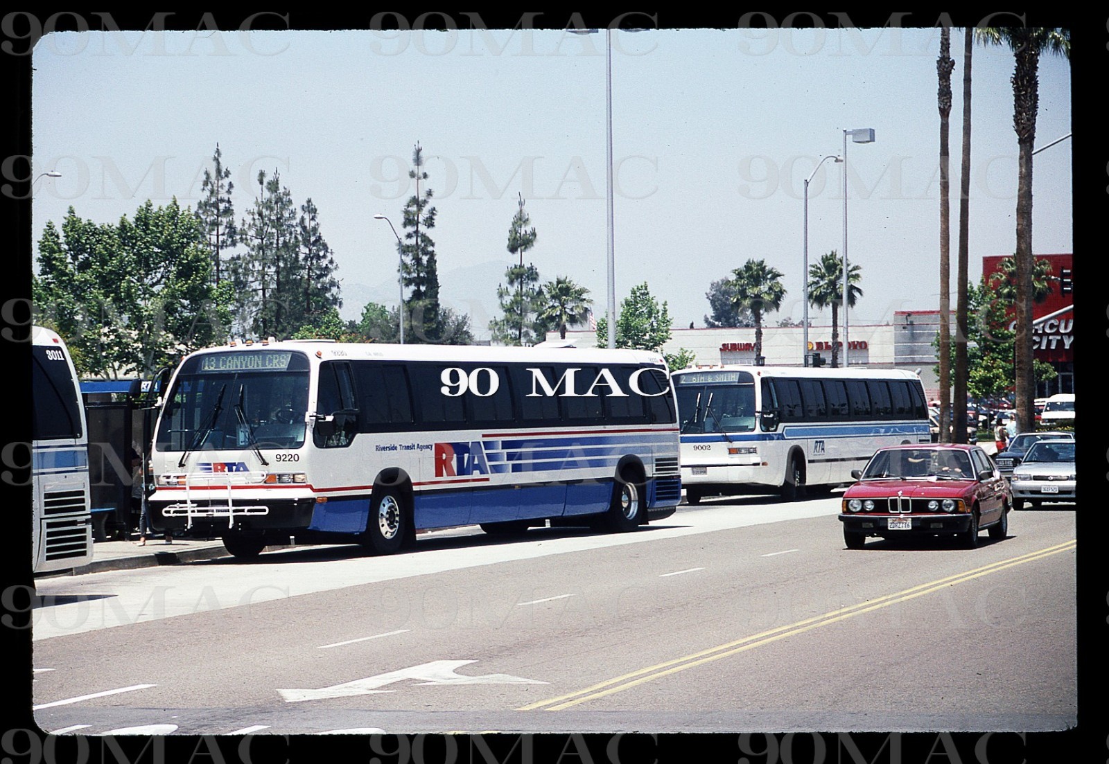 RIVERSIDE TRANSIT. GM RTS BUS #9220. Riverside (CA). 4 Original Slides 1994.