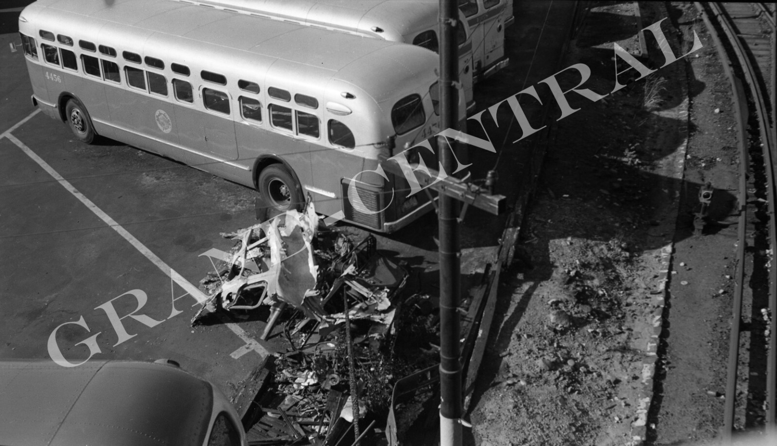 1955 NYCTA NEW YORK CITY BUS NEGATIVE #4456 35th St YARD MANHATTAN NY NYCTA