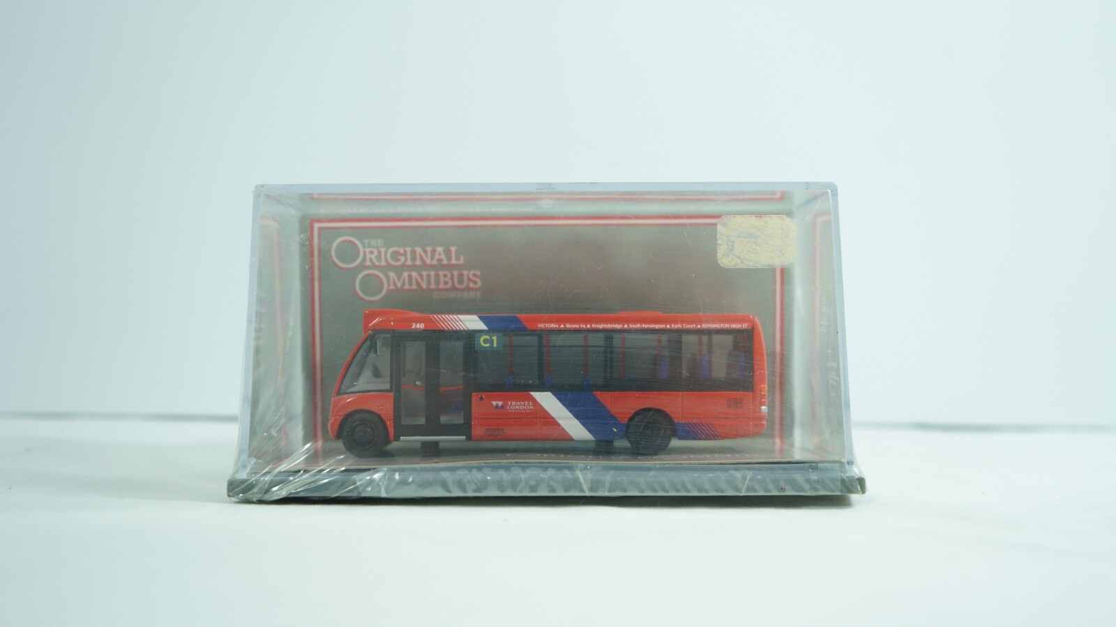 Corgi Omnibus 1/76 Optare Solo Travel London Bus Item 44105 HO2