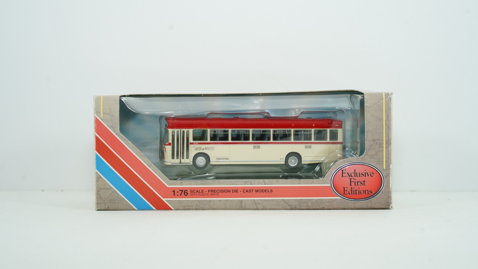 EFE Gilbow 1/76 Bristol RELH Red & White Victoria Coach Series Bus 99704 NEW B23