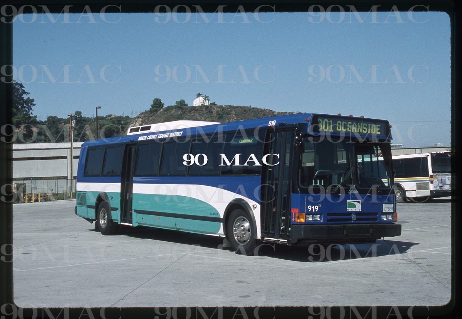 NORTH COUNTY TRANSIT DISTRICT. BUS #919. Oceanside(CA). Original Slide 1993.