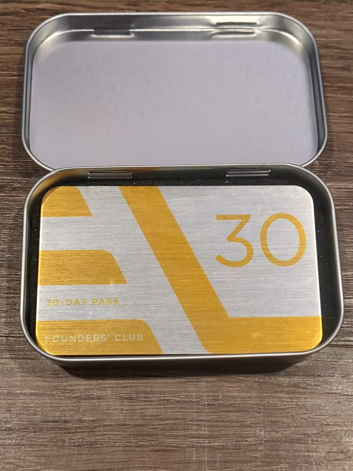 Cincinnati Streetcar Founder’s Club limited commemorative metal Card And Case