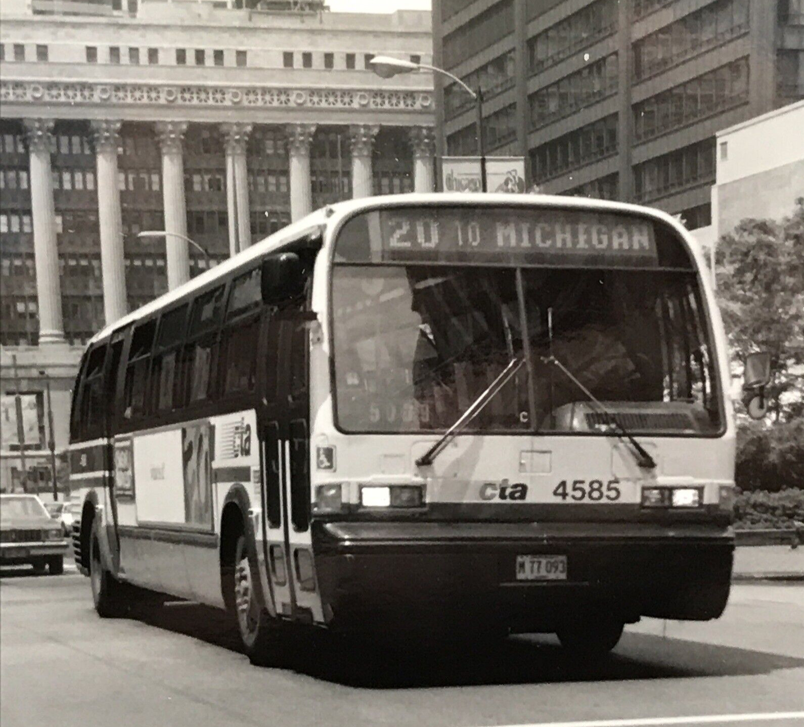 Chicago Transit Authority CTA Bus #4585 Route 20 Michigan Photo 1995