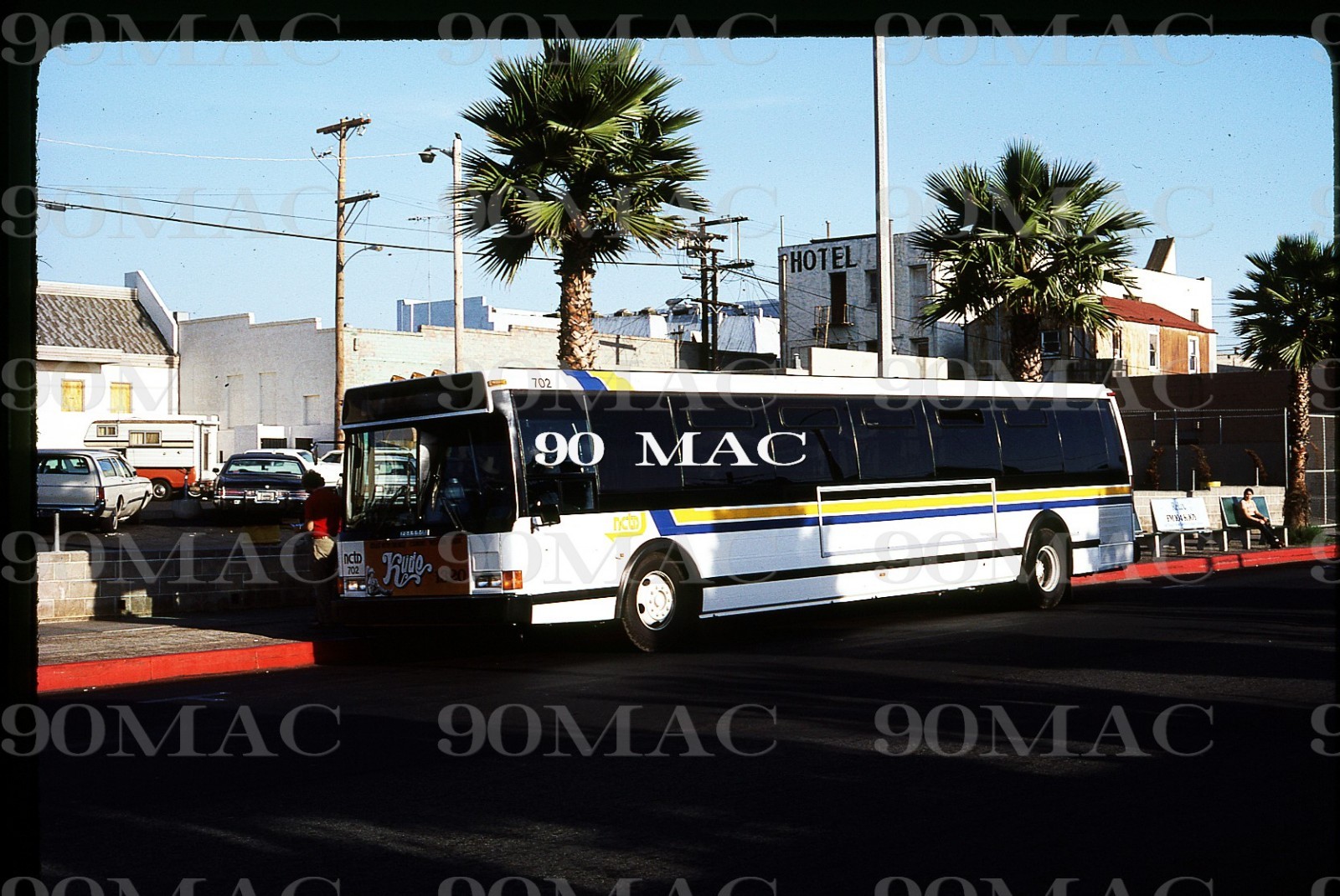 NCTD. GRUMMAN 870 BUS #702. Oceanside (CA). Original Slide 1981.