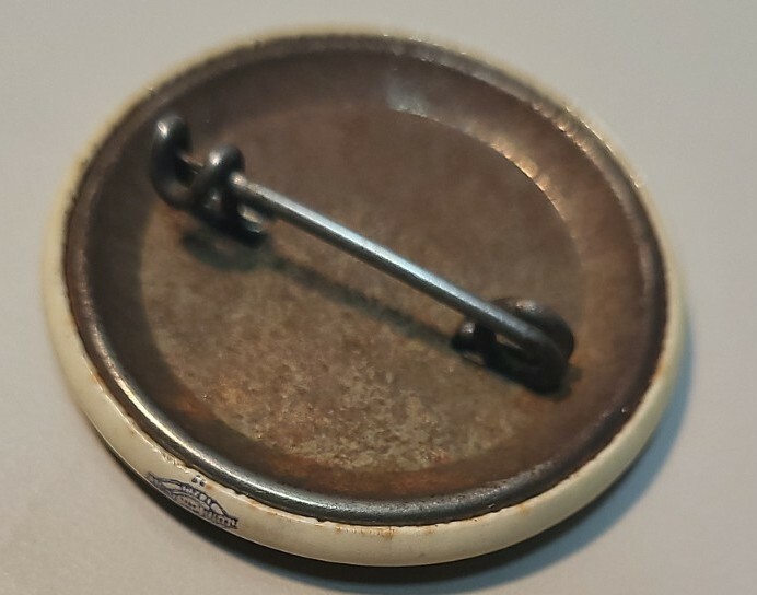 Minnesota licensed chauffeur badge button 1945 pinback pin vintage