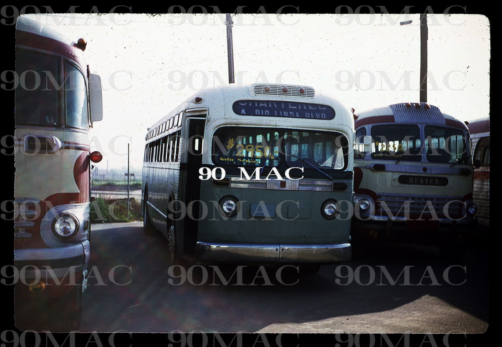 JARRETT’S BUS SALES LOT. Carson (CA). 6 Original Slides 1969.
