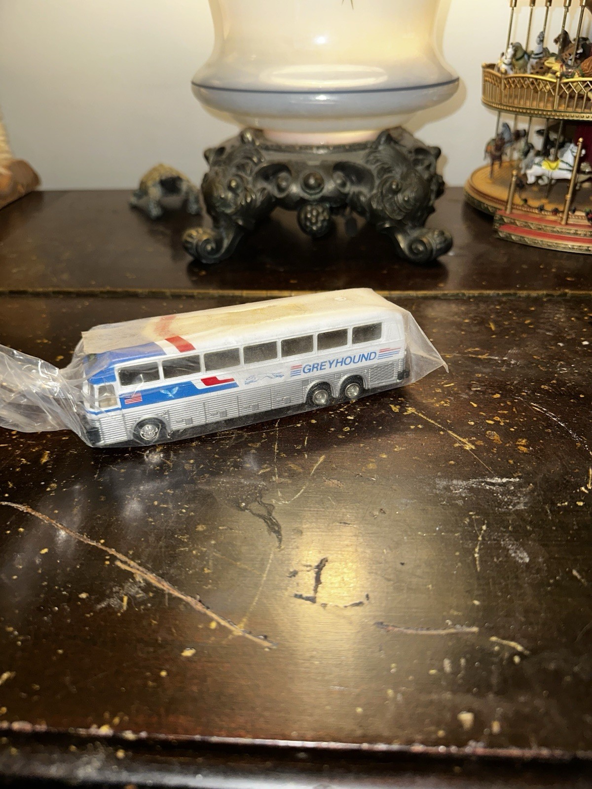 Vintage Road Champs Greyhound Bus
