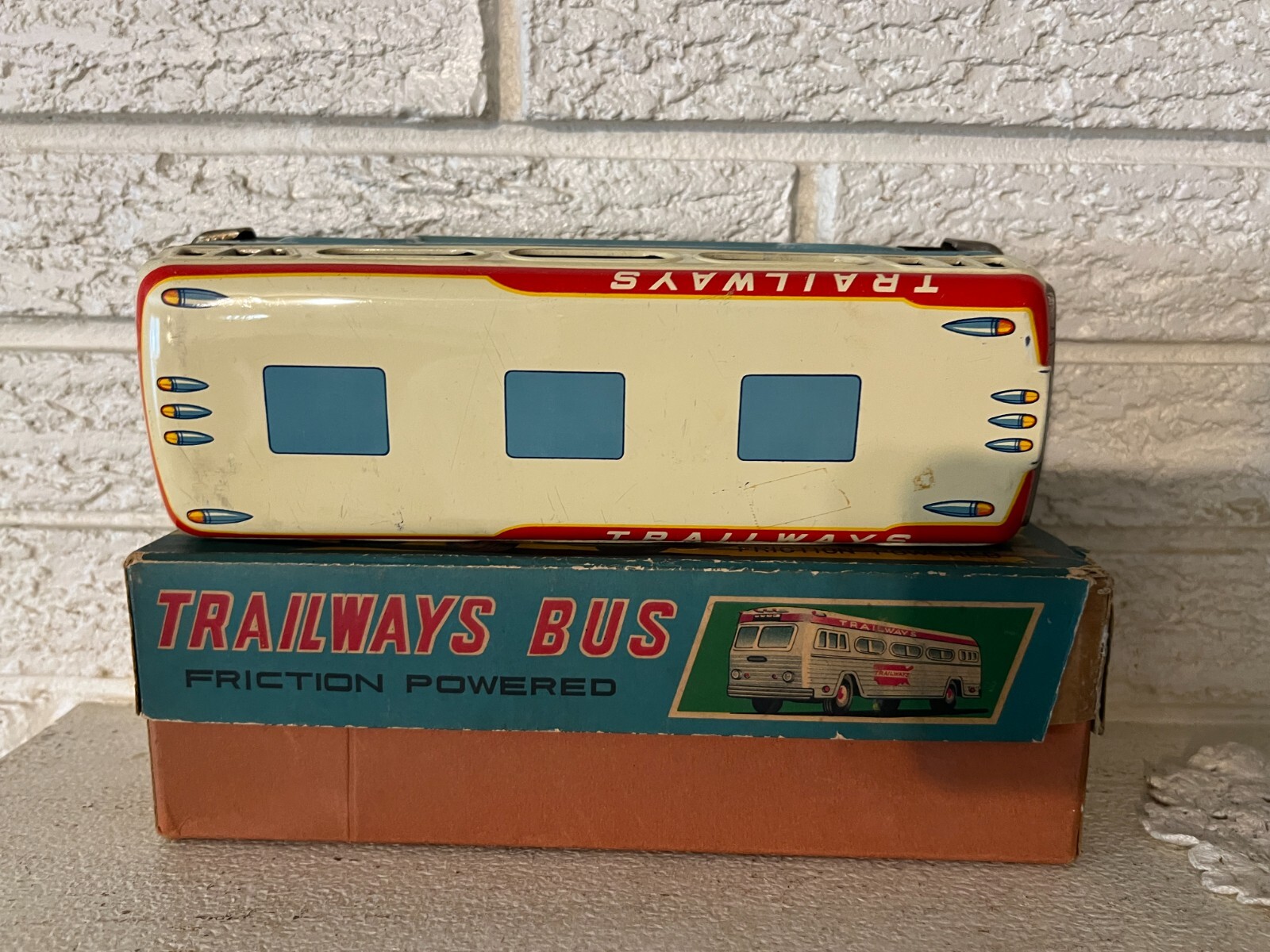 Antique Nomura (Japan) 10″ Tin Friction Trailways Bus w box