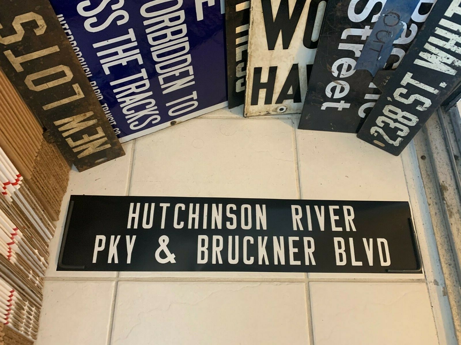 NY NYC BUS ROLL SIGN THROGGS NECK BRONX HUTCHINSON RIVER PKWY BRUCKNER BOULEVARD