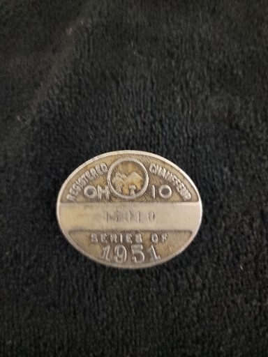 VTG 1951 Registered CHAUFFEUR LICENSE OHIO Taxi Cab Pinback Badge Medallion Pin